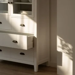 Avelin Vitrine en bois blanc et naturel^Banak Clearance