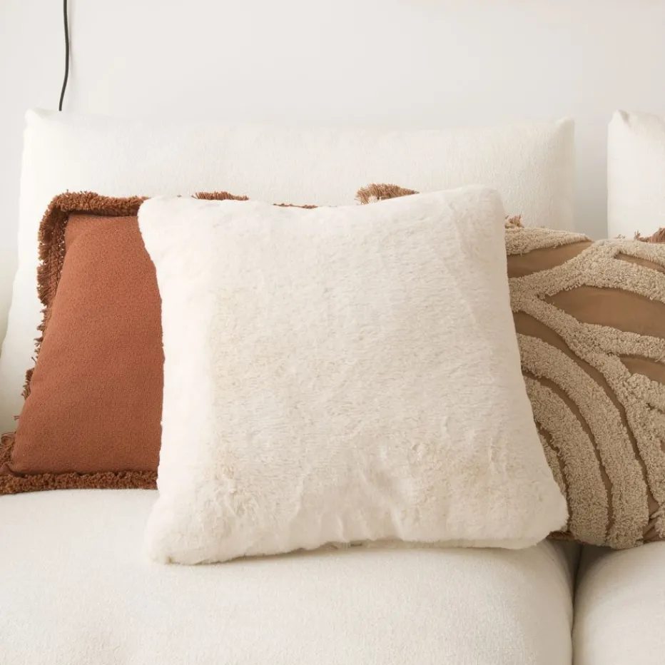 Chey Coussin luxe crème^Banak Hot