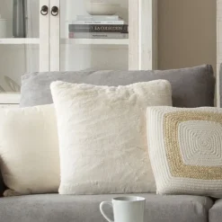 Chey Coussin luxe crème^Banak Hot