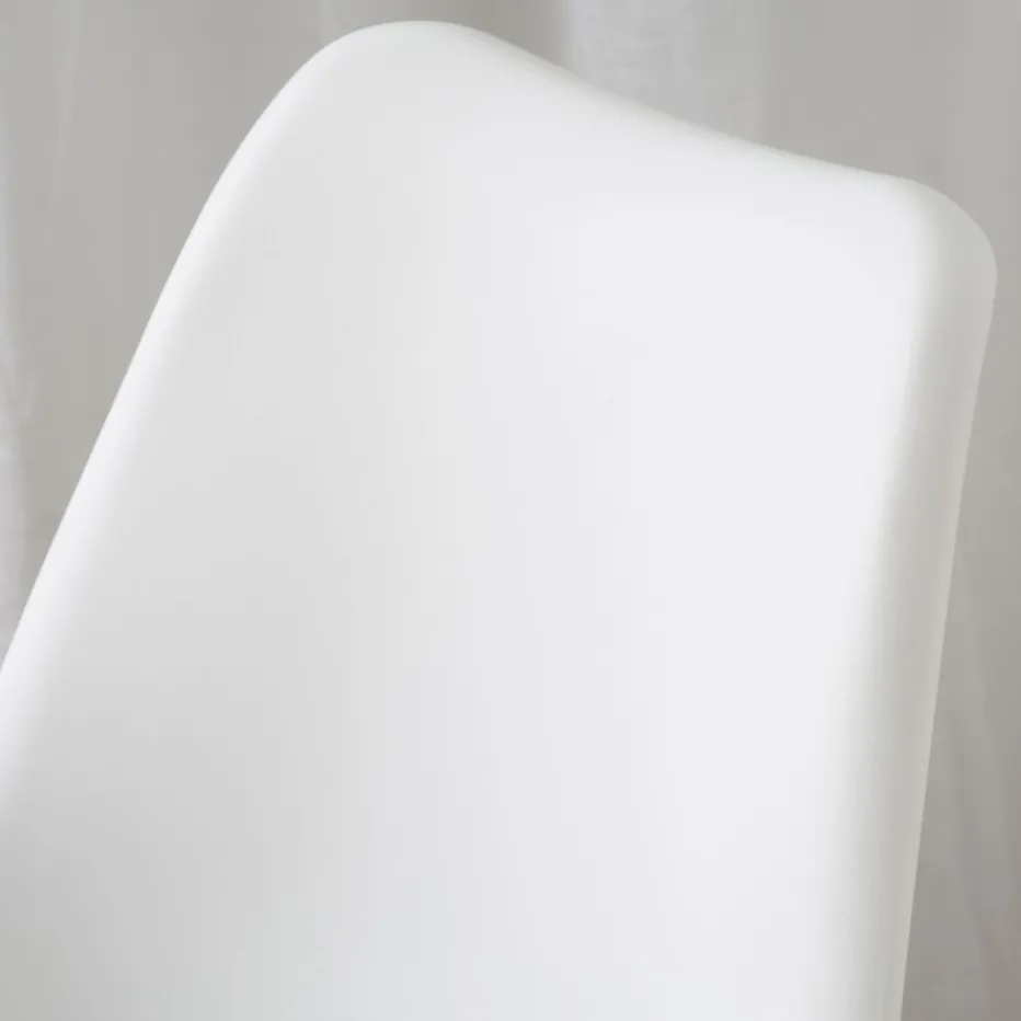 Hasa Chaise blanche^Banak Hot